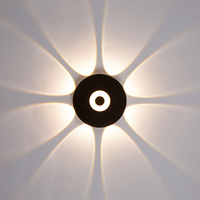 Petite applique murale nordique de style nordique, imperméable, minimaliste, luminaire décoratif d'extérieur, idéal pour un jardin ou une maison