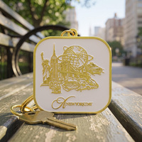 Porte-clés personnalisé en alliage de zinc émaillé plaqué or, avec motif en relief 3D des monuments de New York, idéal pour les touristes et les cadeaux de ville