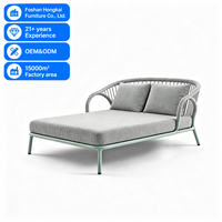Chaise longue de luxe pour l'extérieur, lit de repos avec structure en aluminium et tressage en corde résistant aux intempéries, idéal pour piscine, villa, resort, patio