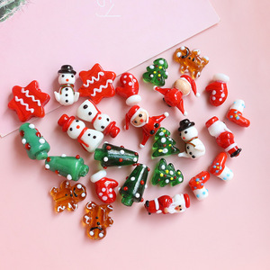 2025 mignon pain d'épice homme père noël noël pendentif verre perlé arbre <span class=keywords><strong>de</strong></span> noël accessoires pour collier fabrication <span class=keywords><strong>de</strong></span> bijoux à bricoler soi-même - Product Image 4