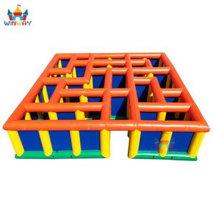 Parcours d'obstacles gonflable en PVC, maison hantée - 8x8x2m, jeu de labyrinthe extérieur pour enfants et adultes par WINWAYTOYS - Product Image 4