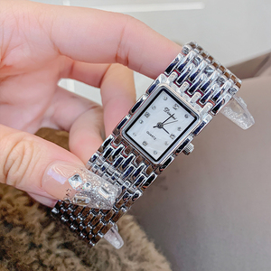 Reloj de Pulsera de Cuarzo con Esfera Cuadrada Estilo Brazalete para Mujer, Estilo Mid-Century, Lujo Ligero, Elegante y Exclusivo - Product Image 3