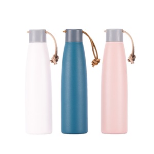 Bouteille d'eau isotherme en acier inoxydable à double paroi de 500 ml, bouteilles d'eau de sport pour l'extérieur avec couvercle portable - Product Image 2