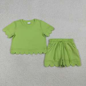 Ensemble court 2 pièces en coton pour petites filles, couleur unie, bord festonné, prêt à expédier, tenues d'été de boutique en gros - Product Image 6