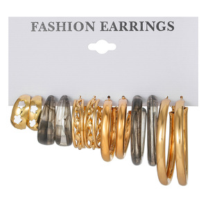 Pendientes de Aro Minimalistas con Conchas Marinas y Tachuelas Metálicas para Mujer, Joyería para Vacaciones en la Playa, Verano 2025, Origen Yiwu - Product Image 5