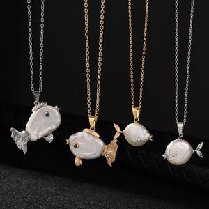 Serie Ocean, joyería para mujer, collar de pez payaso, collar de cadena de clavícula de pez beso de perla anisotrópica barroca Natural - Product Image 2