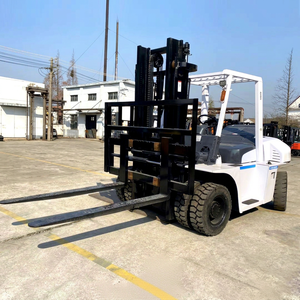 Chariot élévateur TCM 7t d'occasion de qualité, moteur diesel FD70, hauteur de levage 3m, faible coût d'entretien pour usage en usine - Product Image 1