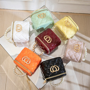 Envío Gratis, Bolso de Mano de Gelatina Color Caramelo de Verano, Bolso con Asa de Perlas, Mini Bolso de PVC Transparente para Niñas y Mujeres - Product Image 1