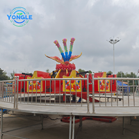 Enfants jouent au jeu parc d'attractions Kids Phoenix Turntable Rides pour le carnaval