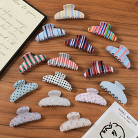 Nouvelles pinces à cheveux en PVC pour femmes, pinces requin géométriques en acrylique, pinces à cheveux tendance à rayures, vente en gros