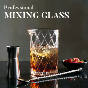 Vaso Mezclador de Cócteles Profesional de Cristal con Corte de Diamante de 730 ml, de Paredes Gruesas, Sin Plomo, Base Pesada, Jarra para Agitar, para Bartender - Product Image 5