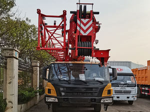 رافعة هيدروليكية متنقلة STC500C5-8 PRO بقدرة 50 طن مع ذراع خماسي الأقسام وصندوق تروس عالي عزم التحميل ومحرك بقدرة رفع 950 كيلو نيوتن متر - Product Image 6