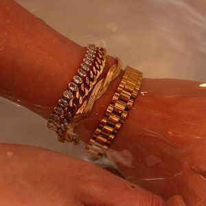 Set Perhiasan Gelang Rantai Minimalis Dreamshow Anti Air Lapisan Emas dari Baja Tahan Karat untuk Wanita - Product Image 1