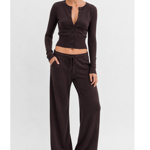 Set Loungewear Marrone con Bottoni per Donna, Cardigan Corto <span class=keywords><strong>a</strong></span> Costine <span class=keywords><strong>a</strong></span> Maniche Lunghe e <span class=keywords><strong>Pantaloni</strong></span> <span class=keywords><strong>a</strong></span> Gamba Larga, Completo Casual da Casa - Product Image 3