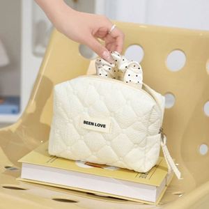 Nouvelle Pochette de Maquillage de Luxe 2024, Douce et Personnalisée, en Polyester Imperméable, Sac de Voyage Cosmétique, Sac Cadeau - Product Image 4