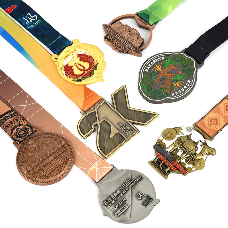 独自のブランクメタルロゴマラソンメダリオンランニングフィニッシャー亜鉛合金スポーツカスタムメダルをデザイン