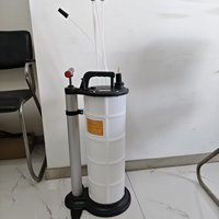 Pompe à huile manuelle 9L et extracteur d'huile, outil automobile efficace pour le remplacement de l'huile de frein et d'huile de transmission dans les véhicules