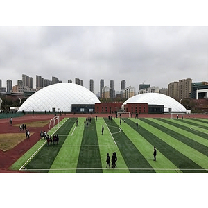 Dôme de football <span class=keywords><strong>gonflable</strong></span> enduit de PVDF, résistant au vent et à la pluie, <span class=keywords><strong>structure</strong></span> autoportante pour sites sportifs - Product Image 2