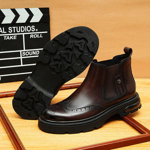 Nouvelles chaussures en cuir véritable tendance, bottes de travail, bottes décontractées classiques pour hommes - Product Image 4