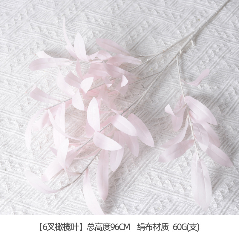 Feuille d'olivier rose