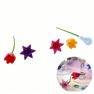 Marcador de Copas de Vino de Silicona con Diseño Navideño Ecológico, Marcador de Bebidas para Vasos de Cerveza - Product Image 1