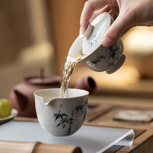 Guanlan Hand Painted Blue Bamboo Porcelain Gaiwan With Lid Single Handheld <b>Tea</b> Bowl For Kung Fu <b>Tea</b> <b>Set</b> - Product Image 3