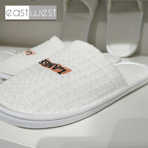 East West suministra al por mayor OEM Terry Coral Velvet <span class=keywords><strong>Hotel</strong></span> zapatillas suministro bajo MOQ barato desechable Spa zapatilla - Product Image 6