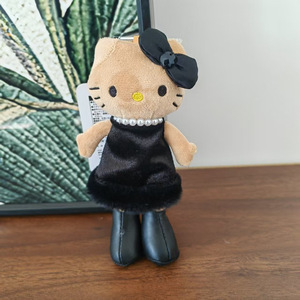 Portachiavi Peluche Hello Kitty USA, Graziosa Bambola Kitty in Abito Nero, Charm per Borsa con Collana di Perle, Ciondolo Imbottito, Regalo per Ragazze - Product Image 3