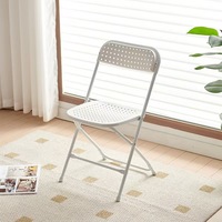 Siège commercial empilable portable intérieur extérieur avec cadre en acier chaise pliante en plastique blanc pour événements, bureau, mariage