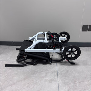 <span class=keywords><strong>Fauteuil</strong></span> <span class=keywords><strong>roulant</strong></span> pliable super <span class=keywords><strong>léger</strong></span> pour le transport en avion - Product Image 1