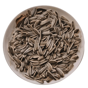 Graines <span class=keywords><strong>de</strong></span> <span class=keywords><strong>tournesol</strong></span> grillées biologiques <span class=keywords><strong>de</strong></span> qualité supérieure, saines et délicieuses, approvisionnement en vrac en provenance d'une usine chinoise - Product Image 1