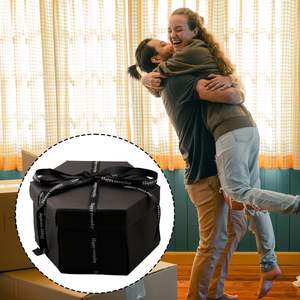 Caja de explosión hexagonal hecha a mano caja de regalo hexagonal negra cinta de flores de papel a granel ideal para suministros de envoltura de regalo de cumpleaños de boda - Product Image 3