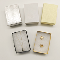 Boîte à bijoux en or AOPA | # Boîte en papier de petite taille, 32 unités, rembourrée de coton |   Fournisseur de cadeaux en gros