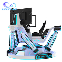 Simulador de Carreras VR Comercial con Triple Monitor, Movimiento Hidráulico 3DOF, 2 Asientos, Equipo de Arcade, Cabina de Fibra de Vidrio