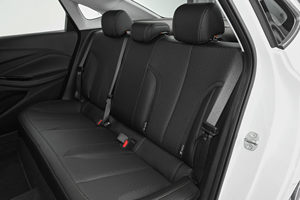 Buick Verano 2023 Pro 533T Enjoyment Edition Euro VI Essence Automatique Turbo Pneus R16 53000km Faible Kilométrage <span class=keywords><strong>Voiture</strong></span> d'occasion Conduite à Gauche - Product Image 5