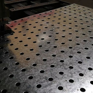 Plaques de treillis métallique perforées galvanisées à chaud pour passerelles, marches antidérapantes et panneaux d'escalier en acier, conformes ISO9001/ROHS - Product Image 3