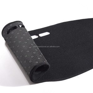 Tappetino per cruscotto automatico per la decorazione d'interni dell'auto per Mitsubishi Pajero IO - Product Image 5