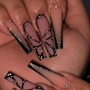 Uñas prensadas personalizadas Manicura Acabado Largo Negro Mariposa Patrón francés Consejos Uñas postizas con diamantes - Product Image 1