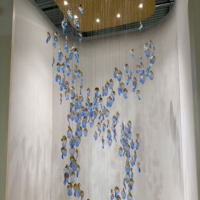 Lustre en verre bleu long avec hauteur réglable pour l'éclairage des couloirs et des escaliers de villa, décoration de restaurant LED