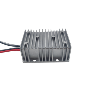 Controlador de Carga Solar CC/CC para Baterías de Litio, Corriente de Carga Continua Máxima de 8A con Salida de 14.6V CC, Convertidor BOOST-BUCK - Product Image 1