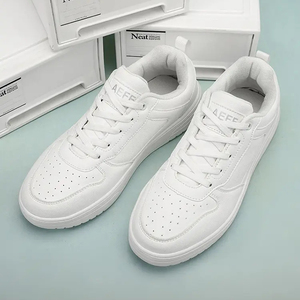 Scarpe da ginnastica Casual con LOGO personalizzato <span class=keywords><strong>basse</strong></span> da Skateboard con lacci solide scarpe da <span class=keywords><strong>uomo</strong></span> alla moda scarpe da passeggio traspiranti - Product Image 4