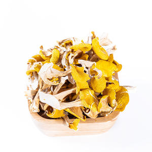 Vente en gros Chanterelle séchée jaune champignon comestible déshydraté Yunnan Cantharellus Cibarius Ji You Jun - Product Image 1