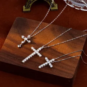Personalizado Navidad moda inteligente simple minimalista mujeres mamá damas diamante moissanite 925 plata esterlina Cruz colgante collar