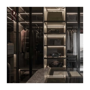 خزانة ملابس مفتوحة فاخرة من الشركة المصنعة الرائدة مع قضيب تعليق وأبواب زجاجية سميكة، خزانة من الخشب الرقائقي بأفضل سعر - Product Image 1