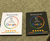 Support NFC et QR Réutilisable et Étanche pour Cartes de Visite et Hôtels – Compatible avec Tous les Téléphones – Optimisez les Commentaires Clients