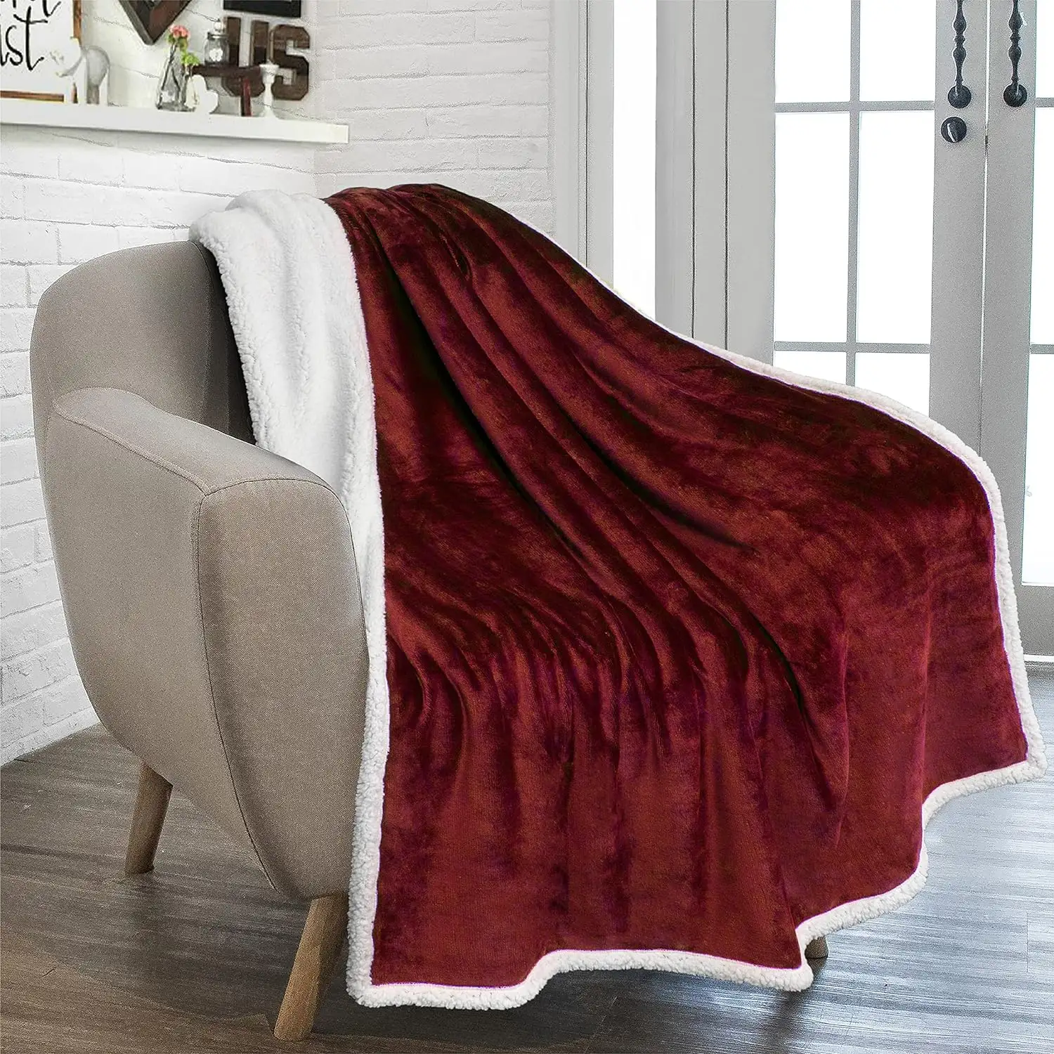 Couverture décorative douce et épaisse en molleton Sherpa rouge bordeaux 50x60 pour lit de canapé