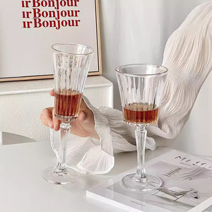 Calici da Vino <span class=keywords><strong>di</strong></span> Lusso Vintage Bicchierino con Stelo Design Classico Bicchiere da Vino Grande <span class=keywords><strong>Calice</strong></span> da <span class=keywords><strong>Acqua</strong></span> e Vino - Product Image 4