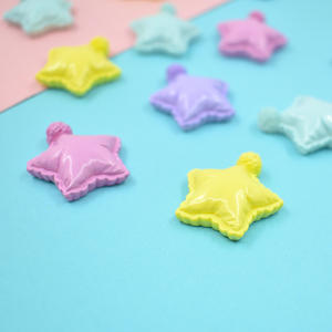 Superventas: Dijes de resina de base plana con forma de almohada Macaron Cloro Star para accesorios de miniatura de casa de muñecas, material hecho a mano para manualidades con pegamento en crema DIY - Product Image 5