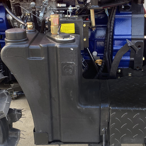 Porte-équipements agricole TT904 4x4, tracteur à roues 4WD avec prise de force 540/720 tr/min - Product Image 5