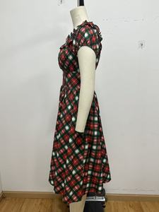 Nuovo Abito Estivo da Donna Vintage a Mezza Lunghezza con Scollo Quadrato, Motivo a Rombi Rossi e Verdi, Bordo Arricciato e Vita Stretta, Ampia Gonna a Ruota - Product Image 2